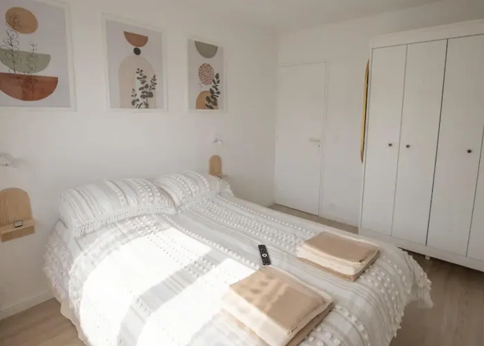 Stylish 2-Bedroom Apartment With Terrace & Parking Near Bercy Arena